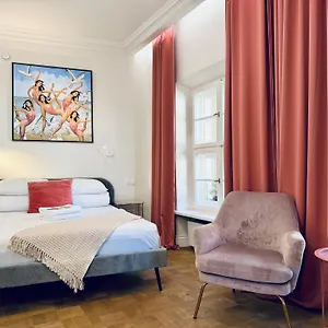 Mint Luxury At The Main Square , Cracovie Pologne